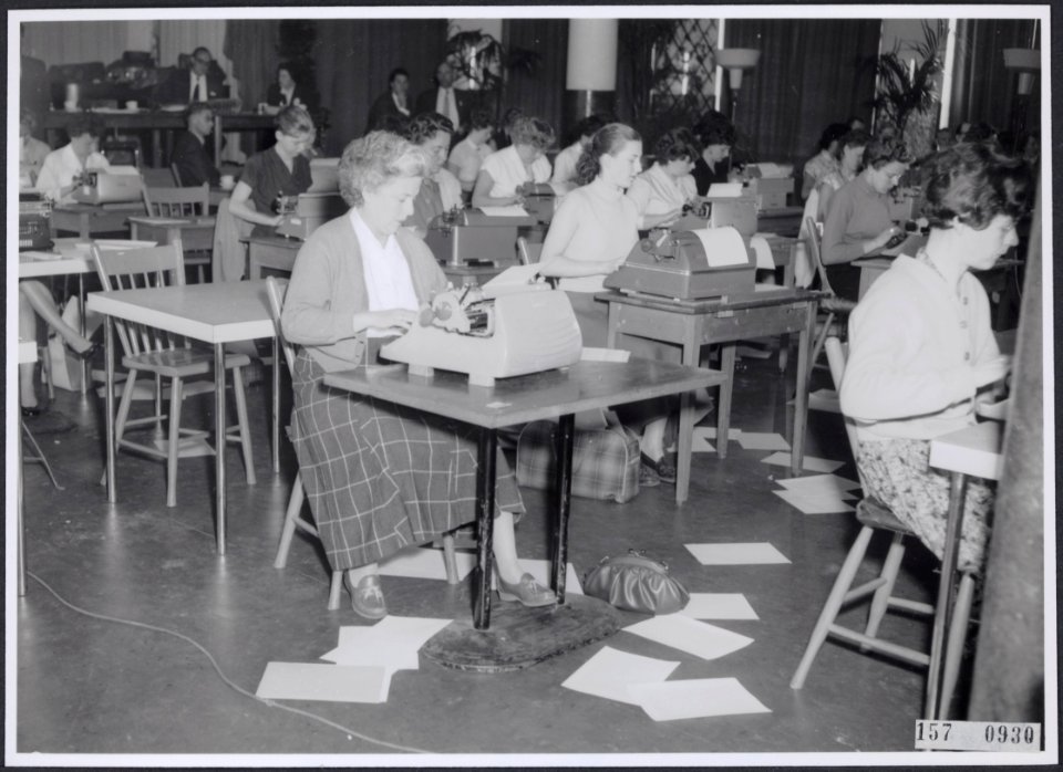 Collectie Fotocollectiie Afdrukken ANEFO Rousel, fotonummer 157-0930, Bestanddeelnr 157-0930