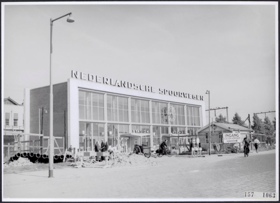 Collectie Fotocollectiie Afdrukken ANEFO Rousel, fotonummer 157-1063, Bestanddeelnr 157-1063