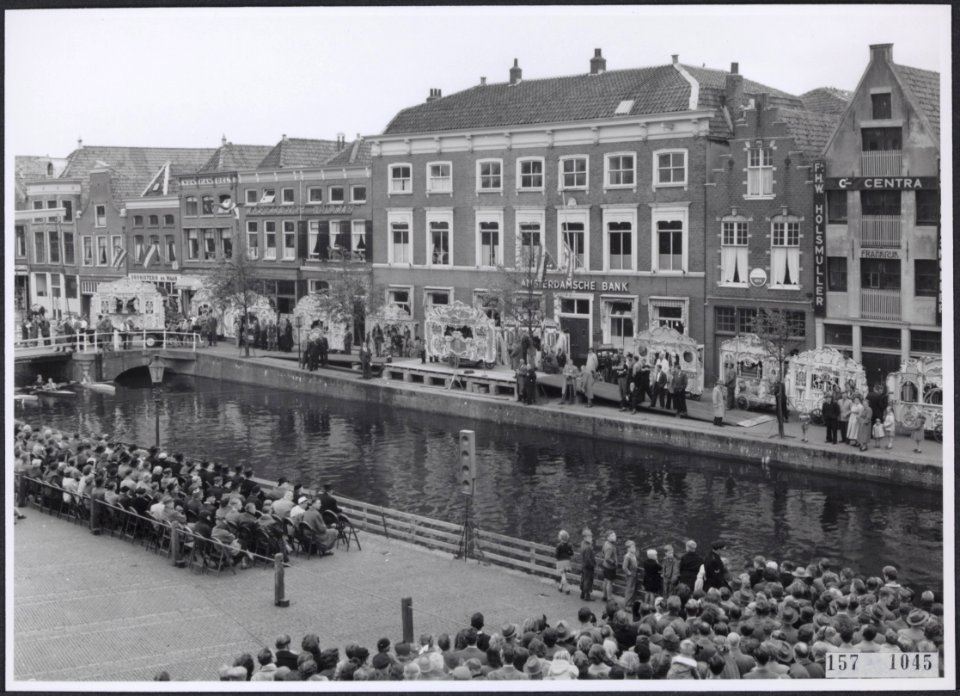 Collectie Fotocollectiie Afdrukken ANEFO Rousel, fotonummer 157-1045, Bestanddeelnr 157-1045