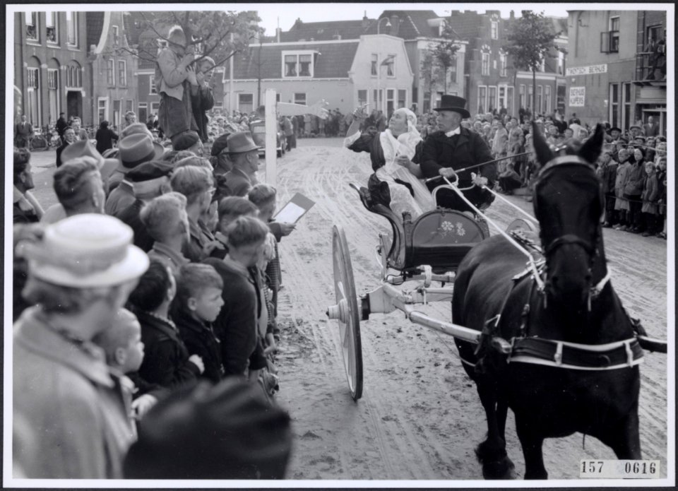 Collectie Fotocollectiie Afdrukken ANEFO Rousel, fotonummer 157-0616, Bestanddeelnr 157-0616