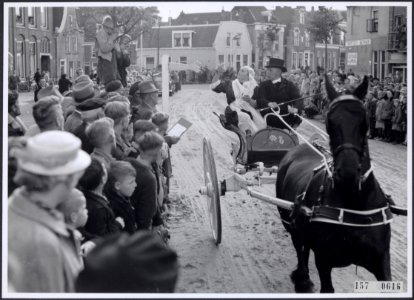 Collectie Fotocollectiie Afdrukken ANEFO Rousel, fotonummer 157-0616, Bestanddeelnr 157-0616