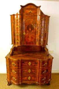 Commode with upper tier, Wurzburg, c. 1745 - Mainfränkisches Museum - Würzburg, Germany - DSC04847