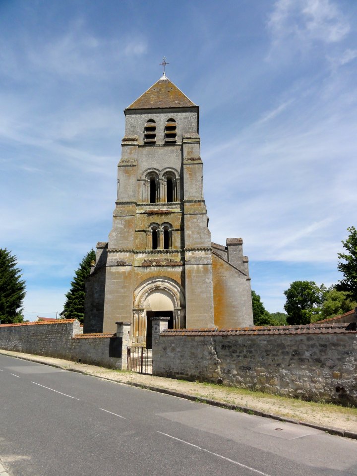 Colligis-Crandelain (Aisne) église Saint-Martin de Crandelain (01)