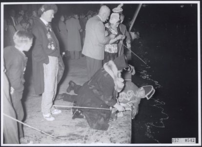 Collectie Fotocollectiie Afdrukken ANEFO Rousel, fotonummer 157-0542, Bestanddeelnr 157-0542