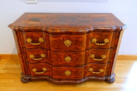 Commode, Wurzburg, c. 1740-1750 - Mainfränkisches Museum - Würzburg, Germany - DSC04601
