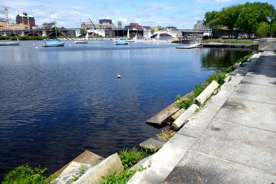 Commissioners Landing - Charles River Esplanade - Boston, MA - DSC02564