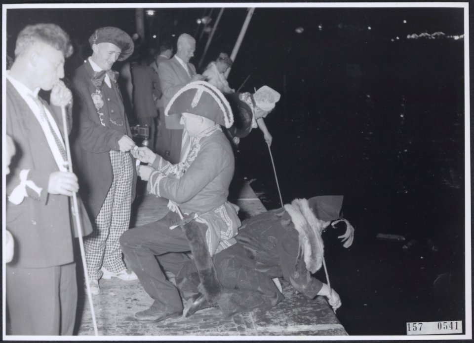 Collectie Fotocollectiie Afdrukken ANEFO Rousel, fotonummer 157-0541, Bestanddeelnr 157-0541