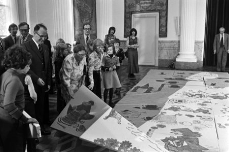 Commissaris der Koningin Kranenburg neemt afscheid in Provinciehuis in Haarlem , Bestanddeelnr 928-4982