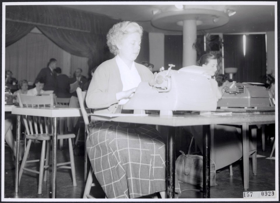 Collectie Fotocollectiie Afdrukken ANEFO Rousel, fotonummer 157-0929, Bestanddeelnr 157-0929