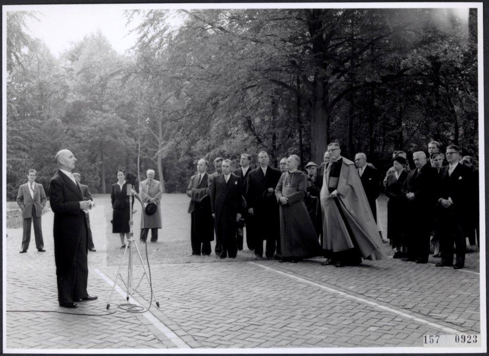 Collectie Fotocollectiie Afdrukken ANEFO Rousel, fotonummer 157-0923, Bestanddeelnr 157-0923
