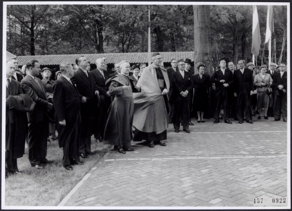 Collectie Fotocollectiie Afdrukken ANEFO Rousel, fotonummer 157-0922, Bestanddeelnr 157-0922