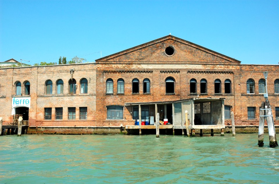 Commercial-dock-Murano-20050526-017