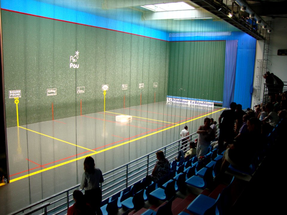 Complexe de pelote basque de Pau, salle de frontenis