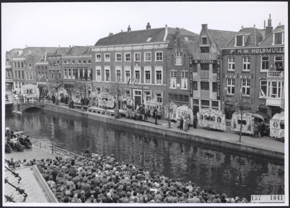 Collectie Fotocollectiie Afdrukken ANEFO Rousel, fotonummer 157-1041, Bestanddeelnr 157-1041