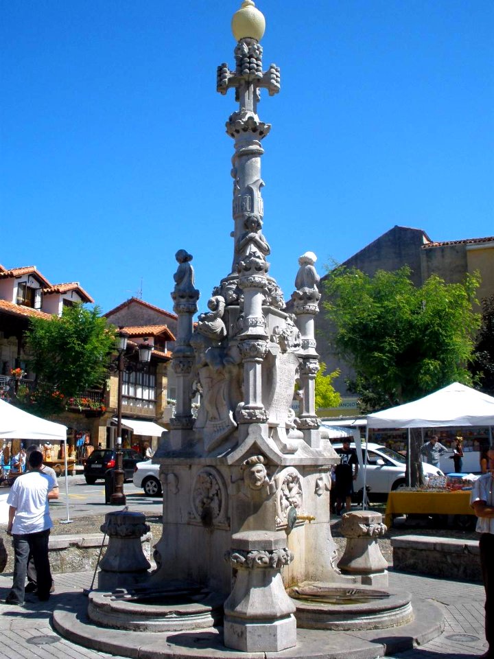Comillas - Fuente de los Tres Caños