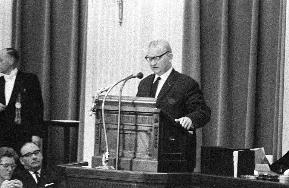 Commissie inzake Van der Putten ( heer De Kort ), Bestanddeelnr 913-9478