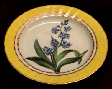 Composite Dessert Service - Hyacinth, c. 1796-1805, New Derby China Works, bone ash soft-paste porcelain, overglaze enamels, gilding - Gardiner Museum, Toronto DSC00815