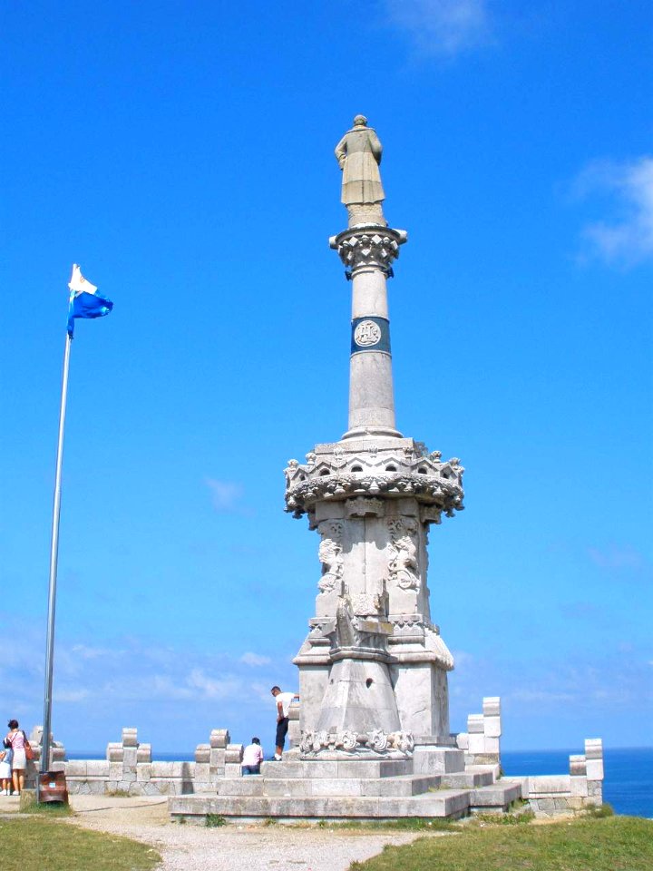 Comillas - Monumento al Marqués de Comillas 3