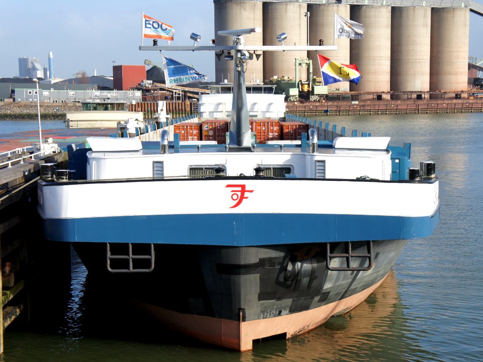 Comienzo ENI 02329316, Hartelhaven, Port of Rotterdam, pic1