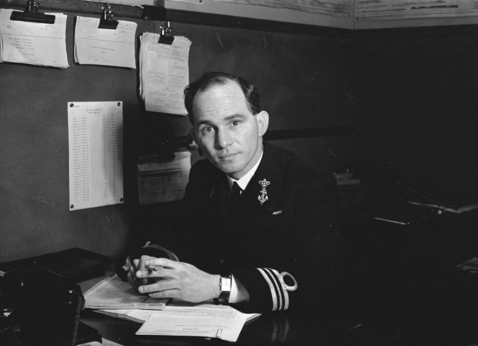 Commandant van een Nederlandse mijnenveger B.C. Mahieu, Bestanddeelnr 934-9920