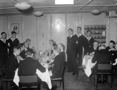 Commando-overdracht verbindingsschool Amsterdam diner, Bestanddeelnr 904-2219