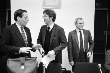 Commissievergadering over het wetenschapsbeleid in de Tweede Kamer minister Dee, Bestanddeelnr 932-7414