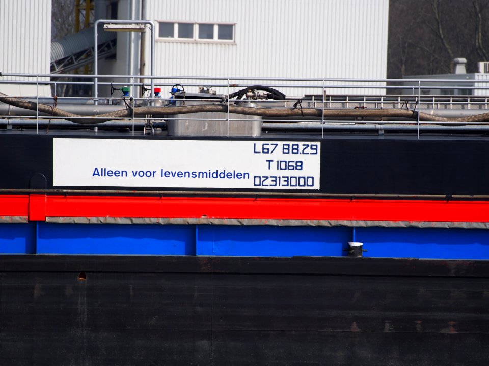 Columbia, ENI 02313000, Noordzeekanaal, Port of Amsterdam, pic1
