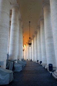 Colonnades - Saint Peter's Square - Vatican City - DSC00647