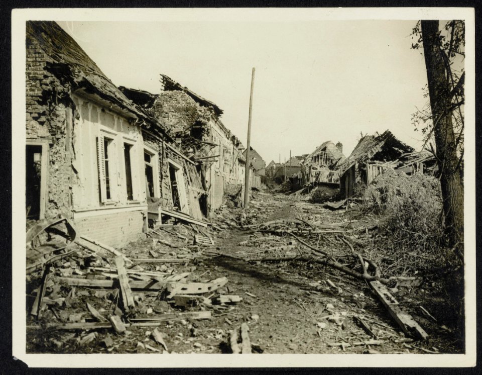 Combles Main Street, Bestanddeelnr 158-0999