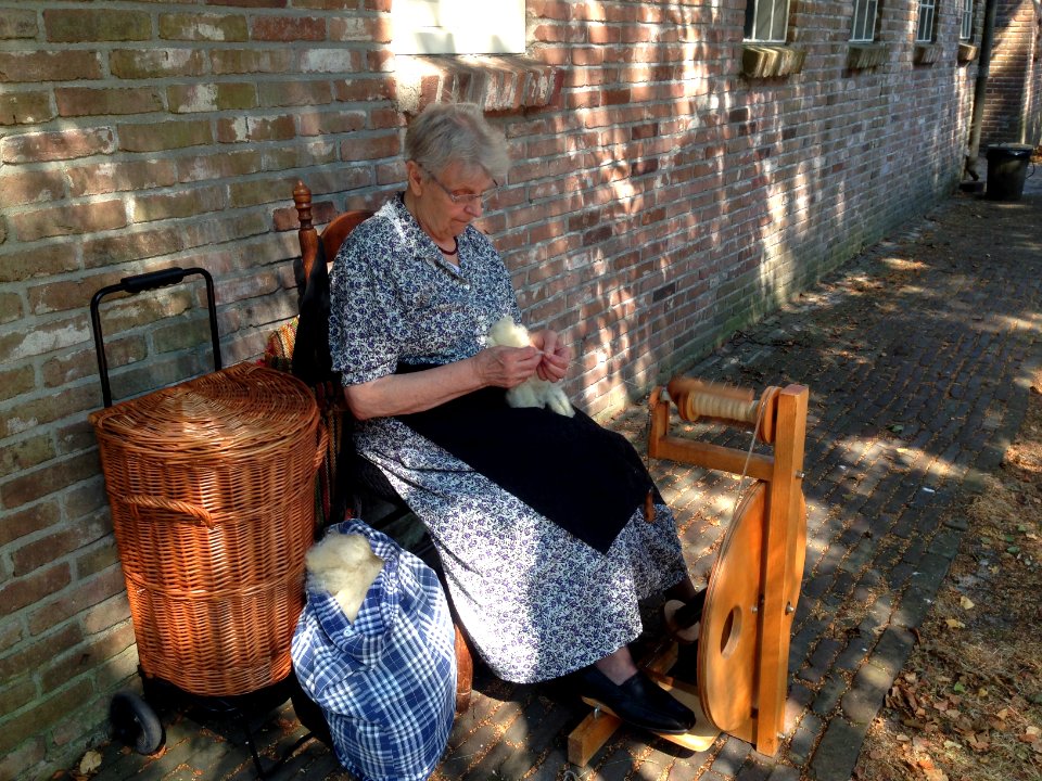 Compascumer Dagen 2018 ambachten, spinster