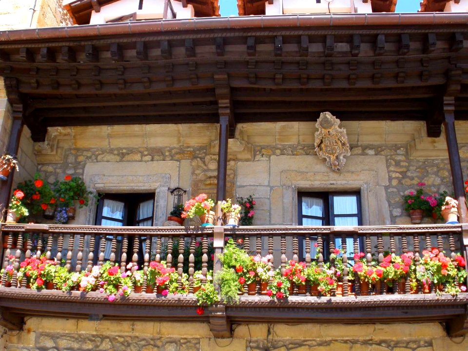 Comillas - Balcones 03