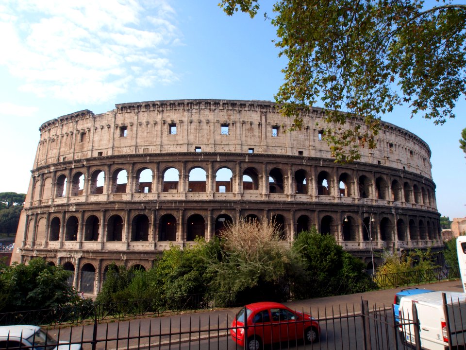 Colosseum ouside photo-5