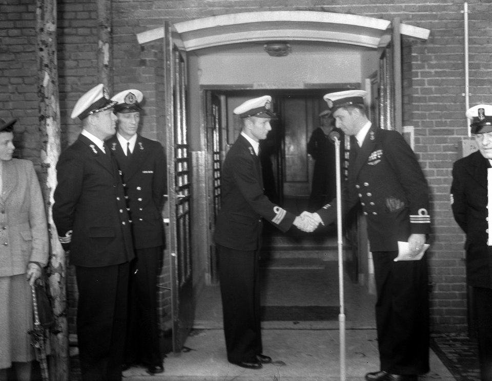 Commando-overdracht verbindingsschool Amsterdam, Bestanddeelnr 904-2211