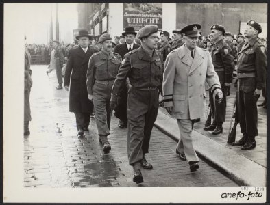Commando-overdracht, Bestanddeelnr 092-1230