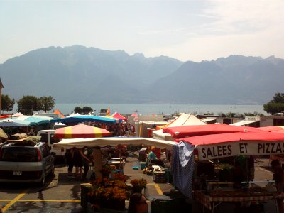 Commerce on Place du Marche in Vevey