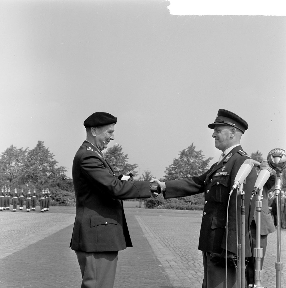 Commando overdracht KMA te Breda, Bestanddeelnr 916-6810