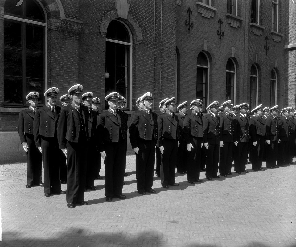 Commandowisseling Koninklijk Instituut voor de Marine te Den Helder, Bestanddeelnr 904-6469