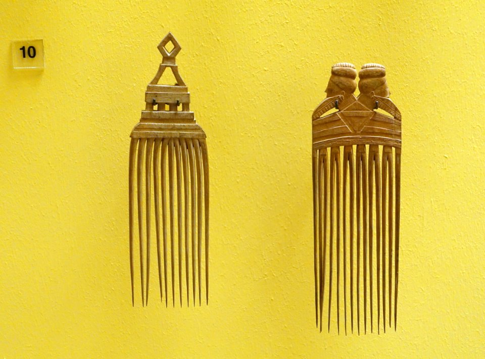Combs from Kaniet, Luf, or Ninigo Islands, 1899, 1904 - Ethnological Museum, Berlin - DSC01153