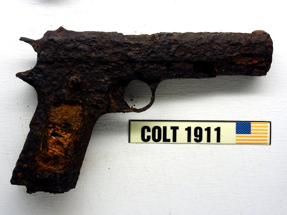 Colt 1911, Musée Somme 1916, pic-033