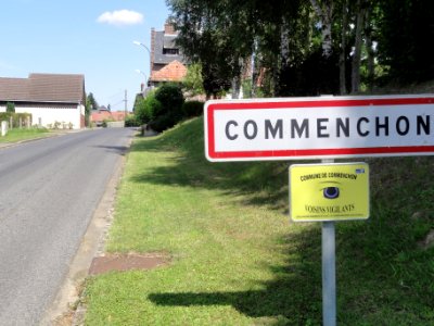 Commenchon (Aisne) city limit sign