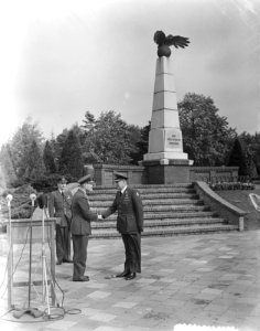 Commando-overdracht luitenant-generaal Aler aan luitenant-generaal Anton Baretta, Bestanddeelnr 906-0003