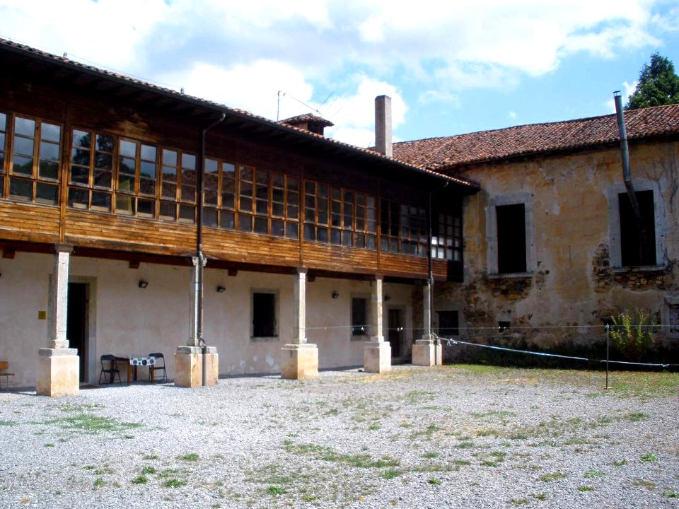 Cornellana - Monasterio de San Salvador 17
