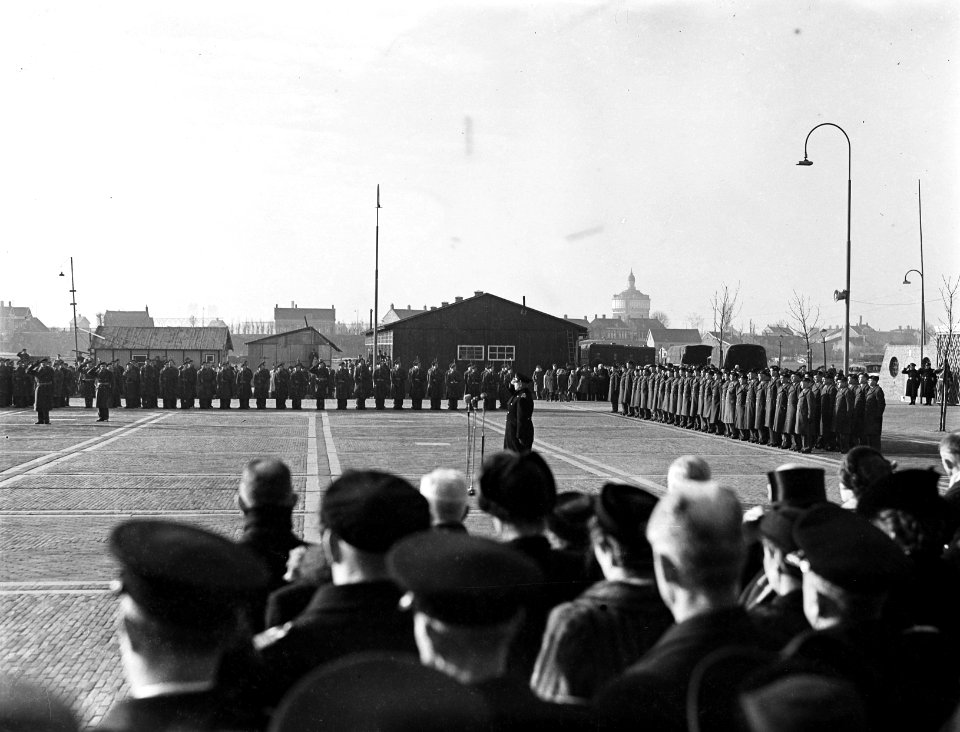 Commando-overdracht Korps Mariniers. Generaal Majoor H.F.J.M.A. von Frijtag Drab, Bestanddeelnr 902-6120