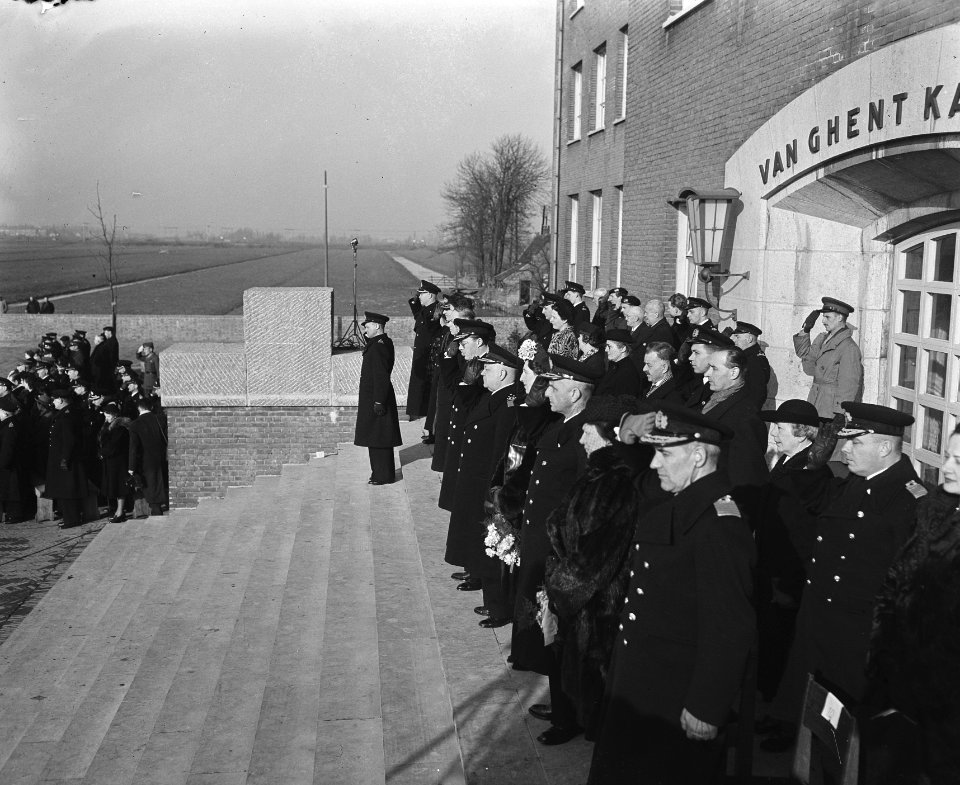 Commando-overdracht Korps Mariniers. Generaal Majoor H.F.J.M.A. von Frijtag Drab, Bestanddeelnr 902-6114
