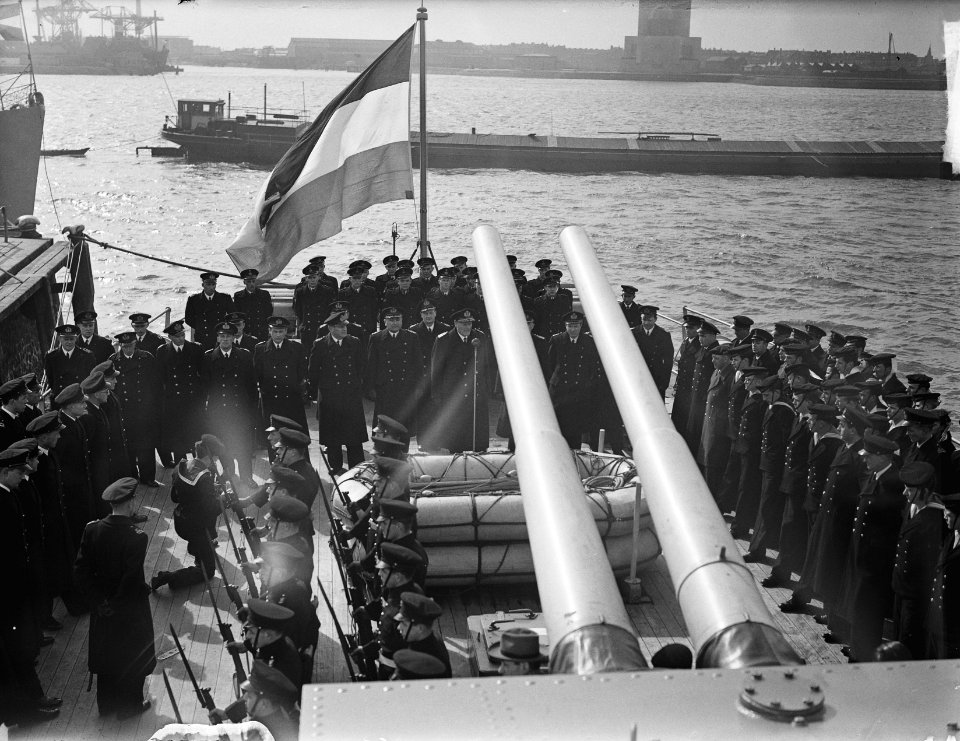Commando-overdracht Smaldeel in Rotterdam, Bestanddeelnr 904-5233