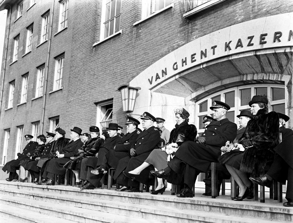 Commando-overdracht Korps Mariniers. Generaal Majoor H.F.J.M.A. von Frijtag Drab, Bestanddeelnr 902-6121