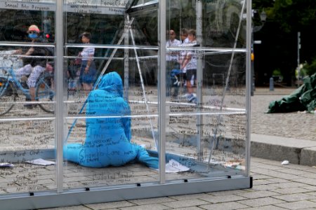 Coloured Rain protest glass house Berlin Platz des 18 März 2020-07-18 04