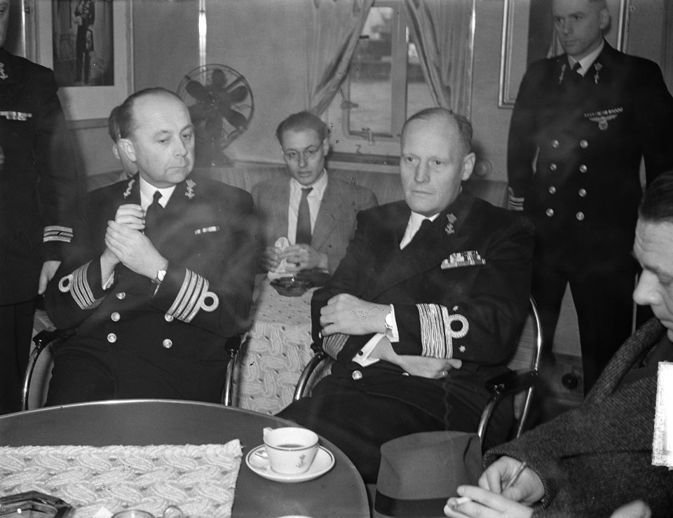Commando-overdracht Smaldeel in Rotterdam, Bestanddeelnr 904-5238