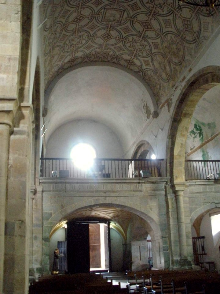 Cornellana - Monasterio de San Salvador, interior de la iglesia 10