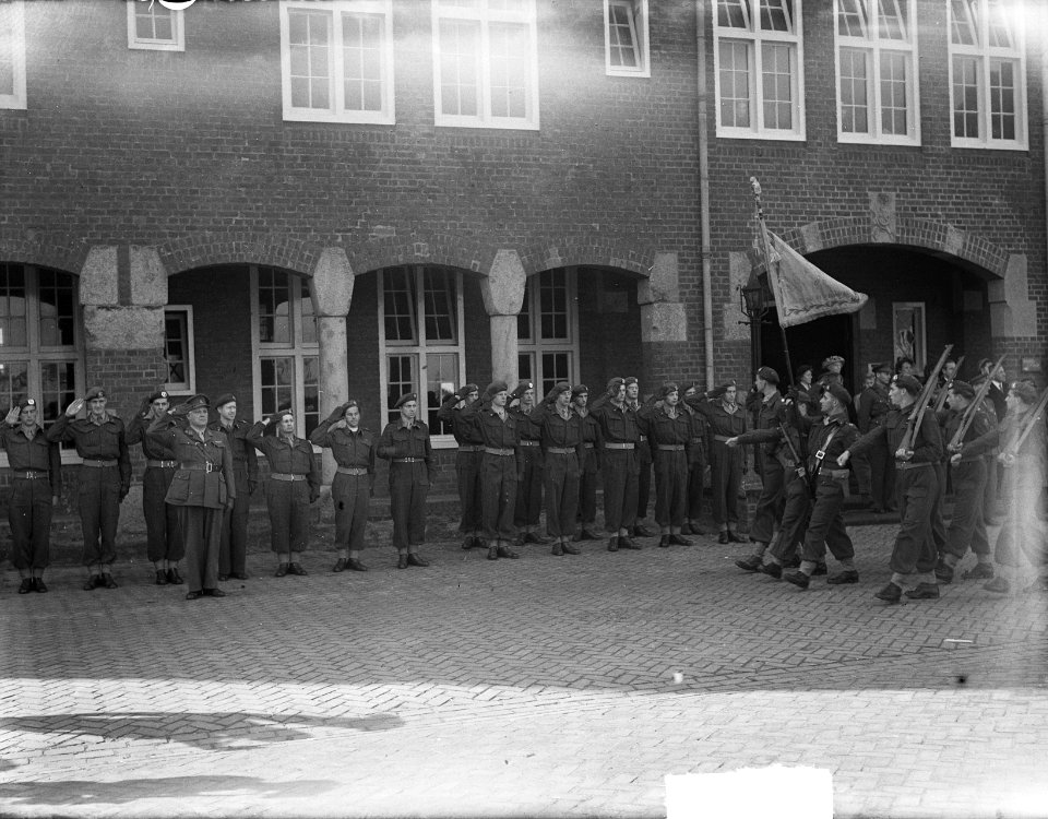 Commando-overdracht Regiment Genietroepen Den Bosch, Bestanddeelnr 904-2395